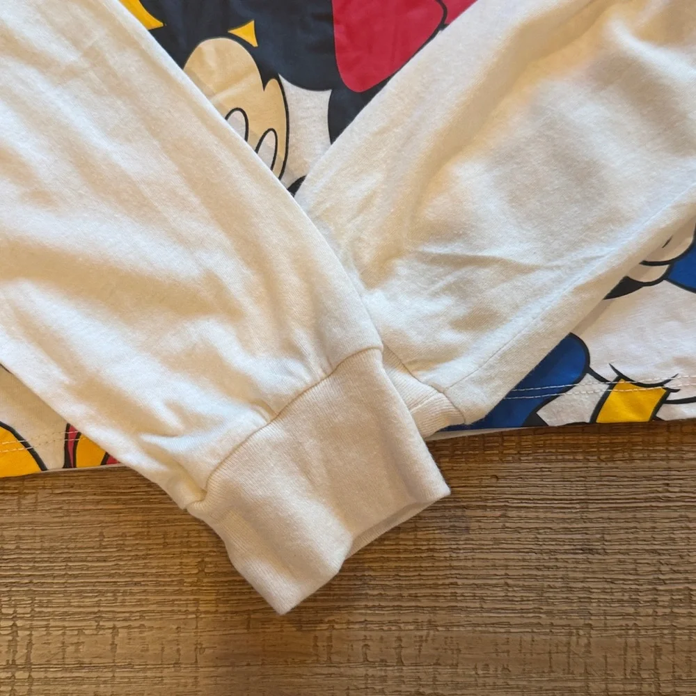 Disney Juniors' Mickey & Friends Printed T-Shirt Beige Size M STAIN) - Picture 5 of 6